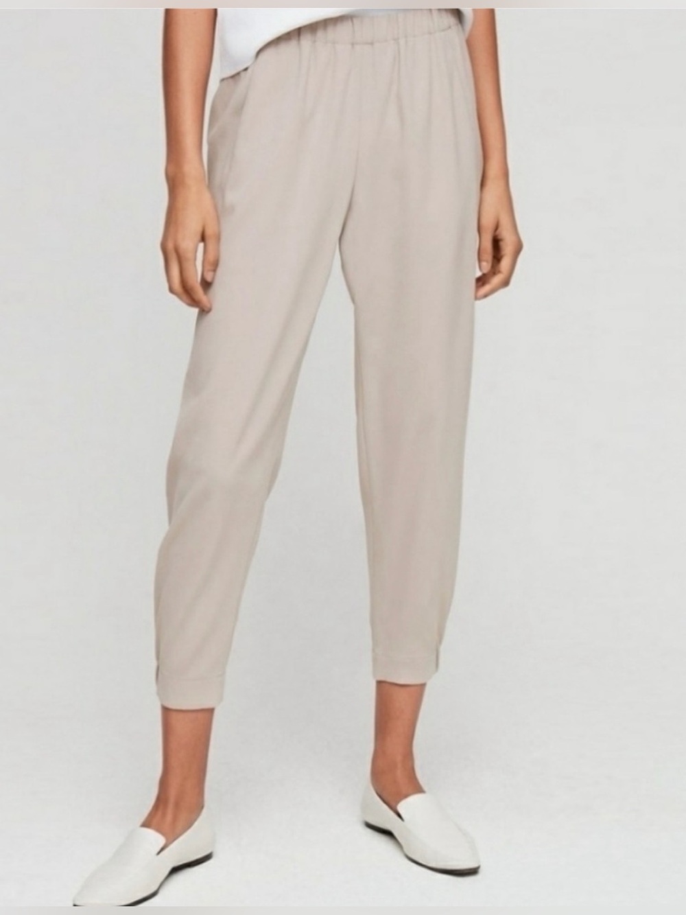 Aritzia BABATON Dexter Pant in Matte Pearl Sz L Capsule Wardrobe Elevated Jogger